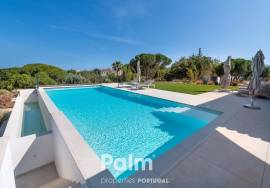 Stunning 4-Bedroom Villa with Heated Pool & Breathtaking Sea Views | Carvoeiro