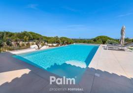 Stunning 4-Bedroom Villa with Heated Pool & Breathtaking Sea Views | Carvoeiro