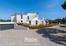 Stunning 4-Bedroom Villa with Heated Pool & Breathtaking Sea Views | Carvoeiro
