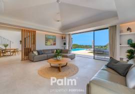 Stunning 4-Bedroom Villa with Heated Pool & Breathtaking Sea Views | Carvoeiro