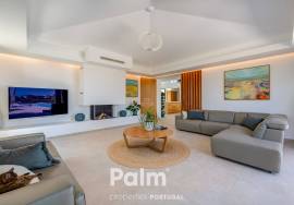 Stunning 4-Bedroom Villa with Heated Pool & Breathtaking Sea Views | Carvoeiro