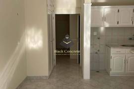 1 Bedroom apartment walking distance to berach