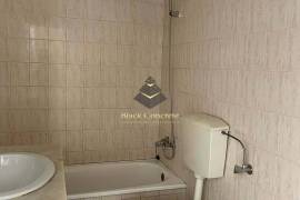 1 Bedroom apartment walking distance to berach