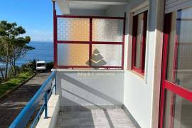 1 Bedroom apartment walking distance to berach