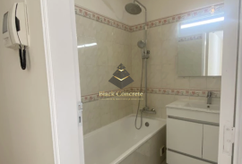 T2 Renovated in Sintra