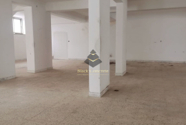 Commercial space in Cacem