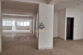 Commercial space in Cacem