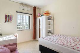 Olhão – 2-bedroom homestead in Moncarapacho with renovation potential Olhão – 2-bedroom homestead in Moncarapacho with renovation potential