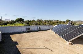 Olhão – 2-bedroom homestead in Moncarapacho with renovation potential Olhão – 2-bedroom homestead in Moncarapacho with renovation potential