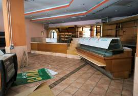 For Sale and Rent: Commercial Space on Sierras Alavesas For Sale and Rent: Commercial Space on Sierras Alavesas