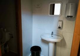 For Sale and Rent: Commercial Space on Sierras Alavesas For Sale and Rent: Commercial Space on Sierras Alavesas