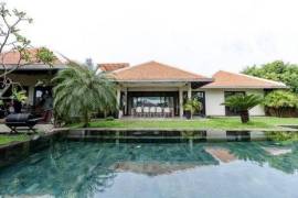 Luxury Villa 5 – Bedroom with Pool & Garden Near Angkor Golf Resort