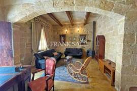 Villa-House for sale in Cospicua Malta