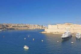 Apartment for sale in Senglea Malta