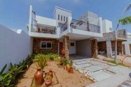 Centrally Located 2 Bedroom Home