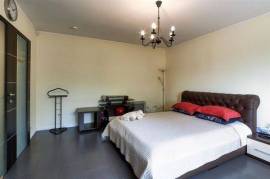 House / villa for sale 456 sqm in Agigea