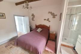 Charming Stone House With 68 M2 Of Living Space In The Heart Of The Village On A Quiet Street With A Small Terrace. Charming Stone House With 68 M2 Of Living Space In The Heart Of The Village On A Quiet Street With A Small Terrace.