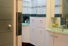 Pleasant Villa With 2 Separate Dwellings, Several Outbuildings And Garage On A 1017 M2 Plot With Lovely Views.