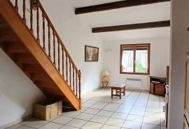 Pleasant Villa With 2 Separate Dwellings, Several Outbuildings And Garage On A 1017 M2 Plot With Lovely Views.