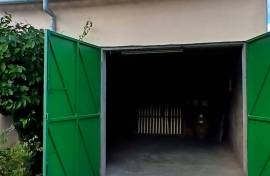 Pleasant Villa With 2 Separate Dwellings, Several Outbuildings And Garage On A 1017 M2 Plot With Lovely Views.