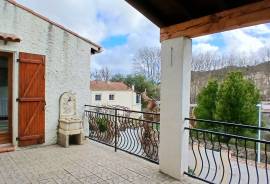 Pleasant Villa With 2 Separate Dwellings, Several Outbuildings And Garage On A 1017 M2 Plot With Lovely Views.