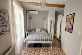 Charming Furnished Village House With 73 M2 Of Living Space In The Heart Of The Village, 10 Minutes From Pezenas. Charming Furnished Village House With 73 M2 Of Living Space In The Heart Of The Village, 10 Minutes From Pezenas.