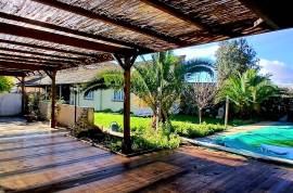 Impressive Maison De Maitre Offering 7 Bedrooms, 4 Bathrooms, A Garage, 2 Courtyards And A Garden With Swimming Pool. Rare Impressive Maison De Maitre Offering 7 Bedrooms, 4 Bathrooms, A Garage, 2 Courtyards And A Garden With Swimming Pool. Rare