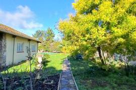 Impressive Maison De Maitre Offering 7 Bedrooms, 4 Bathrooms, A Garage, 2 Courtyards And A Garden With Swimming Pool. Rare Impressive Maison De Maitre Offering 7 Bedrooms, 4 Bathrooms, A Garage, 2 Courtyards And A Garden With Swimming Pool. Rare