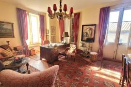 Exceptional Furnished Character House With 300 M2 Of Living Space On The Canal Du Midi.