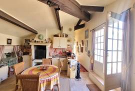 Exceptional Furnished Character House With 300 M2 Of Living Space On The Canal Du Midi.