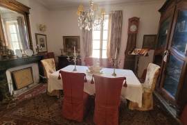 Exceptional Furnished Character House With 300 M2 Of Living Space On The Canal Du Midi.