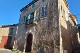 Exceptional Furnished Character House With 300 M2 Of Living Space On The Canal Du Midi.