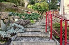 Charming Villa With 180 M2 Of Living Space Offering A Main House And An Independent Gite On A Landscaped Plot Of 2360 M2 With Beautiful Views.