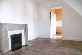 Third Floor Apartment in Town Third Floor Apartment in Town