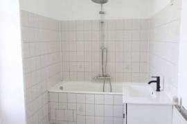 Town House With Courtyard Garden