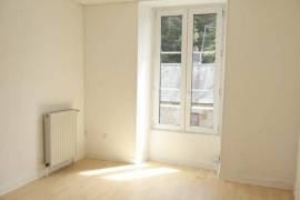 Town House With Courtyard Garden