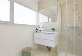 Lovely Newly Renovated Apartment