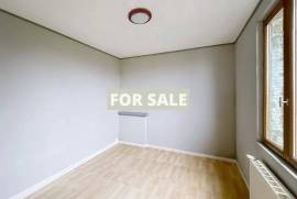 Detached House with Landscaped Garden