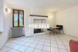 Detached House with Landscaped Garden