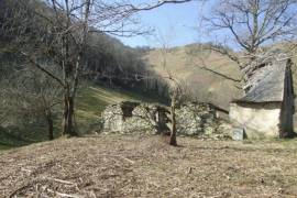 Barn on a Mountain Plateau with Exceptional Views Barn on a Mountain Plateau with Exceptional Views