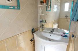 Superb Single-Storey Villa Plus Converted Garage