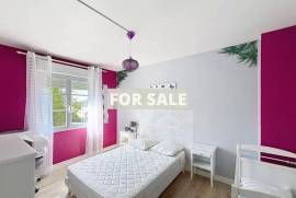 Delightful Cottage Style Property in Popular Village Delightful Cottage Style Property in Popular Village