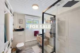 Delightful Cottage Style Property in Popular Village Delightful Cottage Style Property in Popular Village