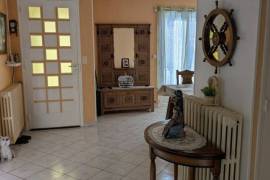 Detached House with Garden