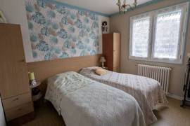 Detached House with Garden