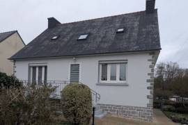 Detached House with Garden