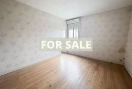 Town House with Neat Garden