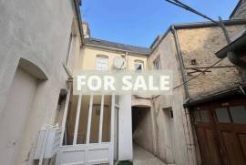 Business Premises with Apartment Above