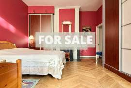 Magnificent Town House in Historic Sector