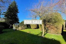 Building for Renovation By the Coast